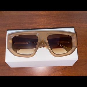 Dezi Sunglasses (Backtrack)